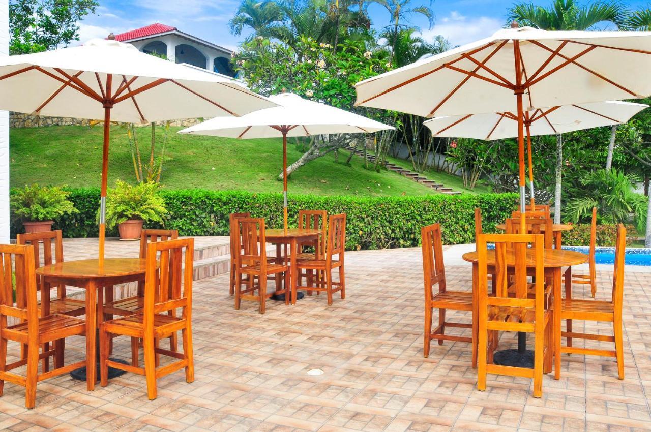 Sunset Gardens Villa Olon Luaran gambar