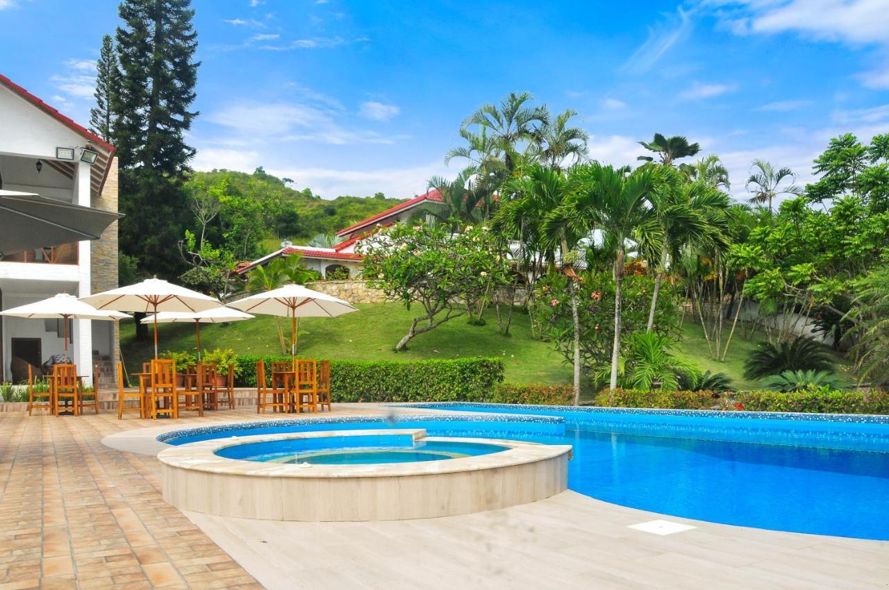 Sunset Gardens Villa Olon Luaran gambar